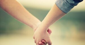 FB ‘इश्क’ ले डूबा 55 साल के किसान को, 13 दिन के प्यार में लुटा दिए लाखों रुपए