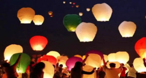 वोटर जागरुकता के लिए जिला प्रशासन की बेहतरीन पहल, स्काई शॉट व स्काई लालटेन से जगमगाया आसमान