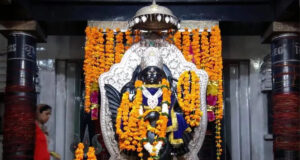 डलहौजी रोड स्थित शनि मंदिर में नतमस्तक हुए अश्विनी शर्मा