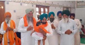 ਲੜਕੀ ਦੇ ਜਨਮ ਦਿਨ ਮੌਕੇ ਕਰਵਾਇਆ ਢਾਡੀ ਦਰਬਾਰ