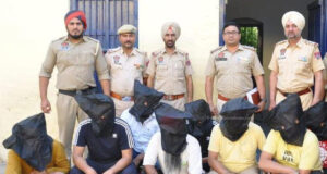 ਹੁਸਿਆਰਪੁਰ ਪੁਲਿਸ ਵਲੋਂ ਮਾਈਨੰਗ ਸਬੰਧੀ ਨਾਜਇਜ ਵਸੂਲੀ ਕਰਨ ਵਾਲਾ ਗਿਰੋਹ 1 ਕਰੋੜ 65 ਹਜਾਰ ਭਾਰਤੀ ਕਰੰਸੀ ਸਮੇਤ ਗ੍ਰਿਫਤਾਰ।