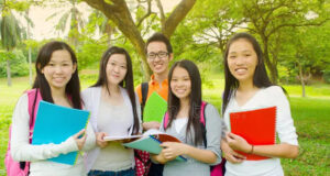 एसपीएन कॉलेज की इंटर यूनिवर्सिटी विजयी छात्रा महकदीप पंजाब विश्वविद्यालय द्वारा सम्मानित