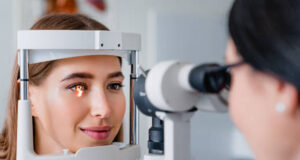 नितिन आई केयर हॉस्पिटल में वर्ल्ड गुलुकोमा दिवस पर कार्यक्रम आयोजित,86 मरीजों की जांच की