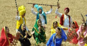 बैसाखी के मौके पर क्षेत्र में आग ने उजाड़ी किसानों की खुशियां