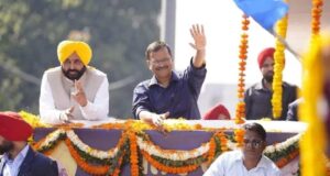 अरविंद केजरीवाल व पंजाब के मुख्यमंत्री भगवंत मान का अहमदाबाद में रोड शो