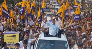 अरविंद केजरीवाल का रोड शो शुरू