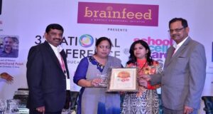 ਸ਼ਾਹ ਸਤਨਾਮ ਜੀ ਗਰਲਜ਼ ਸਕੂਲ ਦੀਆਂ ਵਿਦਿਆਰਥਣਾਂ ਅਤੇ ਪ੍ਰਿੰਸੀਪਲ ਨੂੰ ਰਾਜਪਾਲ ਵੱਲੋਂ ਕੀਤਾ ਗਿਆ ਸਨਮਾਨਿਤ