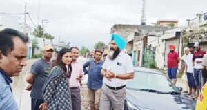 डिप्टी कमिश्नर कोमल मित्तल ने भंगी चोअ, महिंगरोवाल चोअ व नसराला का किया दौरा