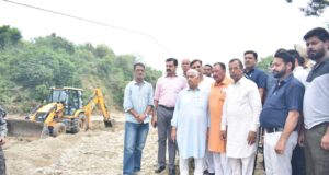 ਕੇਂਦਰ ਤੇ ਸੂਬਾ ਸਰਕਾਰ ਵੱਲੋਂ ਮਿਲ ਕੇ ਕੀਤੀ ਜਾ ਰਹੀ ਹੈ ਹੜ੍ਹ ਪੀੜਤਾਂ ਦੀ ਮਦਦ : ਸੋਮ ਪ੍ਰਕਾਸ਼