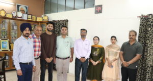 ਜੇਸੀ ਡੀਏਵੀ ਕਾਲਜ ਦੇ ਬੀਸੀਏ ਸਮੈਸਟਰ ਚੌਥਾ ਦੇ ਵਿਦਿਆਰਥੀ ਨਾਕੁਲ ਪ੍ਭਾਕਰ ਤੇ ਮਾਨਵੀ ਵਰਮਾ ਯੂਨੀਵਰਸਿਟੀ ਵਿਚੋਂ ਦੂਜੇ ਅਤੇ ਪੰਜਵੇਂ ਸਥਾਨ ਉੱਤੇ