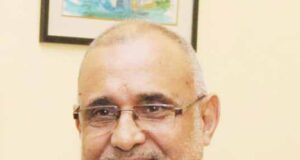 गुरू बिना ज्ञान और भगवान दोनो मिलना असंभव : अविनाश राय खन्ना