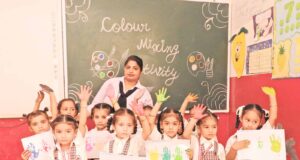 नंद सिंह मेमोरियल पब्लिक स्कूल में रंग मिश्रण गतिविधि का किया आयोजन