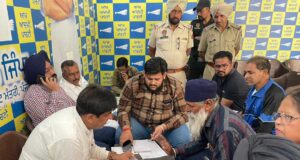 ਮੰਤਰੀ ਜਿੰਪਾ ਨੇ ਜਨਤਾ ਦਰਬਾਰ ’ਚ ਸੁਣੀਆਂ 435 ਲੋਕਾਂ ਦੀਆਂ ਸ਼ਿਕਾਇਤਾਂ