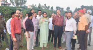 दशहरे के मेले की तैयारियों संबंधी डिप्टी कमिश्नर व एस.एस.पी ने की श्री राम लीला कमेटी के साथ बैठक