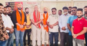 बेगमपुरा टाइगर फोर्स ने एसएचओ सतीश कुमार को किया सम्मानित