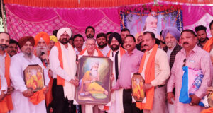 भगवान वाल्मीकि जी का प्रकाशोत्सव संबंधी निकाली भव्य शोभायात्रा