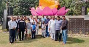 शिक्षित समाज के निर्माण के लिए अपने बच्चों को दिलवाएं उच्च शिक्षा