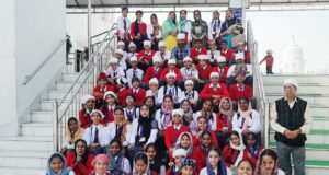 दयानंद आदर्श विद्यालय के छात्रों हुए गुरूद्वारा श्री केशगढ़ साहिब में नत्मस्तक