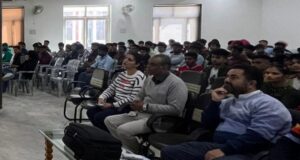 एसपीएन कॉलेज में प्रतियोगी परीक्षाओं से संबंधित करवाया विशिष्ट व्याख्यान