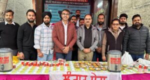 ਬਾਬਾ ਸ਼੍ਰੀ ਚੰਦ ਸੇਵਾ ਸੁਸਾਇਟੀ ਨੇ ਵੱਖ ਵੱਖ ਤਰ੍ਹਾਂ ਦੇ ਲੰਗਰ ਲਗਾਏ