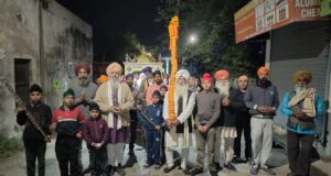 ਪ੍ਰਭਾਤ ਫੇਰੀ ਵਿੱਚ ਸ਼ਾਮਿਲ ਹੋਈਆਂ ਸੰਗਤਾਂ