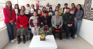 विद्यार्थियों के साथ चेयरमैन चौधरी कुमार सैनी, प्रिंसीपल डॉ. शबनम कौर, डॉयरेक्टर डॉ. मानव सैनी और फैकल्टी मेंबर