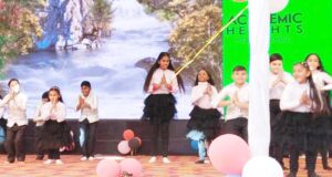 एकैडमिक हाइट्स पब्लिक स्कूल चगरां में किया गया वार्षिक समारोह का आयोजन