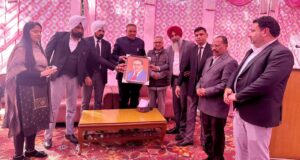 बार एसोसिएशन मुकेरियां द्वारा संविधान दिवस को लेकर किया गया परिचर्चा का आयोजन