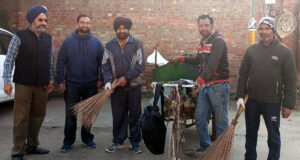रघबोत्रा के नेतृत्व में करवाई स्वच्छ भारत मिशन के तहत की मोहल्लों की सफाई