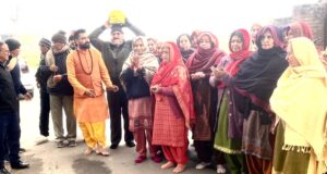 श्री अयोध्या जी से आए अक्षत कलश को हर्षोल्लास से किया गया मोजोवाल मन्दिर में स्थापित