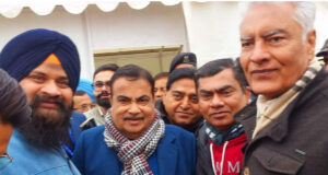 केन्द्रीय मंत्री नितिन गडकरी का होशियारपुर आगमन पर किया स्वागत