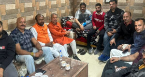 पलटा का हाल जानने पहुंचे शिव सेना पंजाब के प्रमुख संजीव घनौली