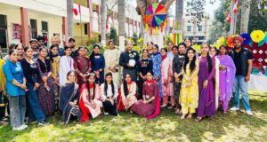 एसपीएन कॉलेज के बायोलॉजी विभाग ने दिखाया फ्लावर शो