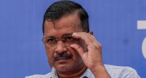 ईडी ने सीएम केजरीवाल को किया गिरफ्तार, आप नेताओं का विरोध प्रदर्शन