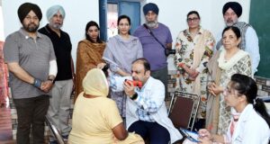 माणक वेलफेयर सोसायटी ने लगाया आंखों व जनरल बिमारियों का 13वां नि:शुल्क शिविर