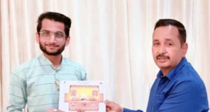 राम जन्मभूमि मन्दिर की भारतीय डाक टिकट स्मृति चिन्ह से मोनिक आज़ाद सम्मानित