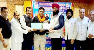 लायन कंग को सर्वोत्तम सेवाओं के लिये मिला गवर्नर एक्सीलेंस अवार्ड