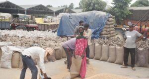 ਦਾਣਾ ਮੰਡੀ ਵਿਖੇ ਕਣਕ ਦੀ ਖ਼ਰੀਦ ਪ੍ਰਕਿਰਿਆ