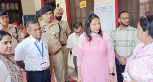 ਹੁਸ਼ਿਆਰਪੁਰ ਜ਼ਿਲ੍ਹੇ ’ਚ ਸ਼ਾਂਤੀਪੂਰਵਕ ਮੁਕੰਮਲ ਹੋਇਆ ਮਤਦਾਨ