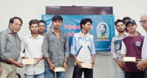 दृढ़ संकल्प हो तो गरीबी शिक्षा में बाधक नहीं बन सकती : डॉ. अजय बग्गा