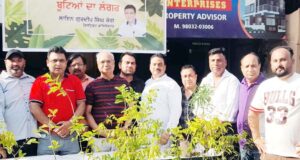 ਲਾਇਨ ਗੁਰਦੀਪ ਸਿੰਘ ਕੰਗ ਨੇ ਬੂਟਿਆਂ ਦਾ ਲੰਗਰ ਲਗਾ ਕੇ ਮਨਾਇਆ ਜਨਮ ਦਿਨ