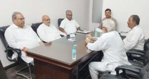 सरकारी कर्मचारियों के राष्ट्रीय स्वयं सेवक संघ की गतिविधियों में भाग लेने पर लगा प्रतिबन्ध हटाने पर खन्ना ने किया मोदी का धन्यवाद