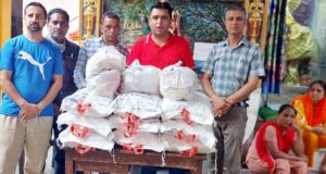 तनमन सेवा सोसायटी फगवाड़ा ने 10 जरूरतमंद परिवारों को बांटा एक महीना का राशन