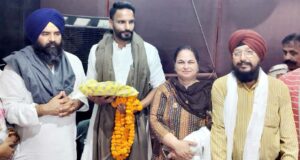 भगतपुरा में जारी पांच दिवसीय वार्षिक उर्स में नतमस्तक हुए डिप्टी स्पीकर जय कृष्ण रोड़ी