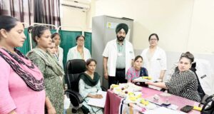 ਉੱਚੇ ਜ਼ੋਖ਼ਿਮ ਵਾਲੀਆਂ ਗਰਭਵਤੀ ਔਰਤਾਂ ਦੀ ਦੇਖਭਾਲ ਲਈ ਆਯੋਜਿਤ ਕੀਤਾ ਜਾਂਦਾ ਹੈ ਪ੍ਰਧਾਨ ਮੰਤਰੀ ਸੁਰੱਖਿਅਤ ਮਾਤ੍ਰਿਤਵ ਅਭਿਆਨ ਦਿਵਸ : ਡਾ.ਬਲਵਿੰਦਰ ਡਮਾਣਾ