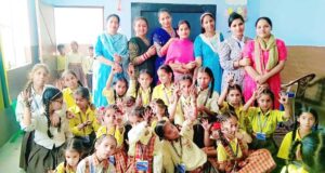 दशमेश पब्लिक सीनियर सकैण्डऱी स्कूल में करवाया गया करवाचौथ के संबंधी कार्यक्रम