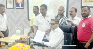 बिजली का बिल अदा न होने के चलते पावरकाम ने काटी जे.सी.टी. मिल थापर कालोनी की सप्लाई