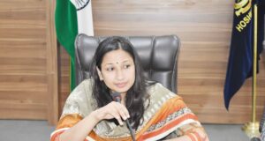 सेवा केंद्र जाकर अपने व अपने बच्चों के आधार अपडेट करवाएं : कोमल मित्तल