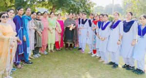 जत्थेदार भाई कुलदीप सिंह चक्क मेमोरियल गल्र्स सीनियर सेकेंडरी स्कूल में मनाई गई बिना पटाखों वाली ग्रीन दिवाली