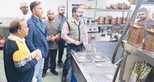 स्वास्थ्य विभाग लोगों को स्वच्छ एवं शुद्ध खाद्य पदार्थ उपलब्ध कराने के लिए है प्रतिबद्ध : डॉ.जतिंदर भाटिया